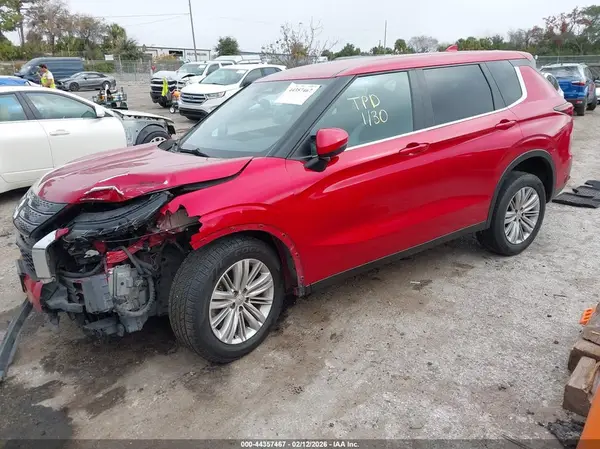 JA4J3TA80PZ036353 2023 MITSUBISHI OUTLANDER - Image 2