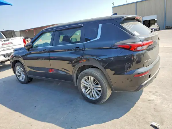 JA4J3TA81NZ002757 2022 MITSUBISHI OUTLANDER - Image 2
