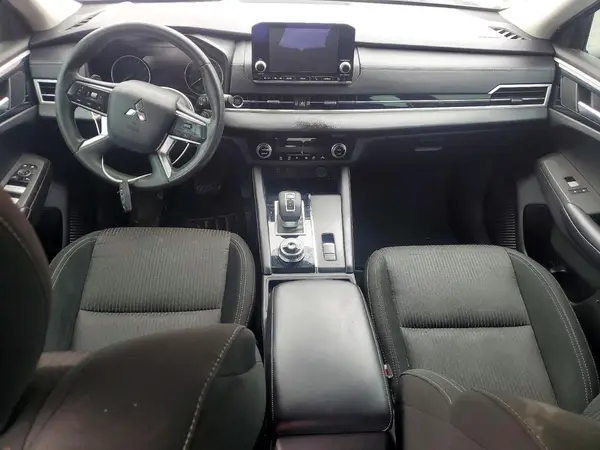 JA4J3TA81PZ028861 2023 MITSUBISHI OUTLANDER - Image 8