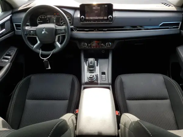 JA4J3TA81PZ045837 2023 MITSUBISHI OUTLANDER - Image 8