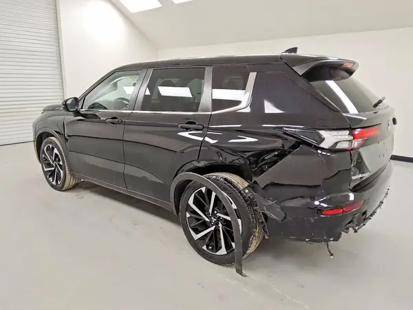 JA4J3TA84NZ063987 2022 MITSUBISHI OUTLANDER - Image 2