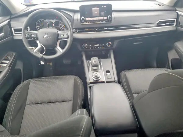 JA4J3TA84PZ060882 2023 MITSUBISHI OUTLANDER - Image 8