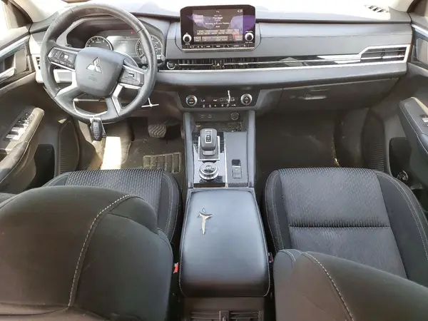 JA4J3TA85NZ015737 2022 MITSUBISHI OUTLANDER - Image 8