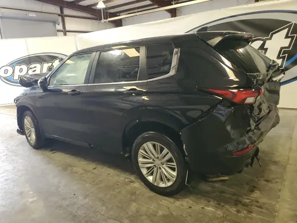 JA4J3TA86PZ059765 2023 MITSUBISHI OUTLANDER - Image 2