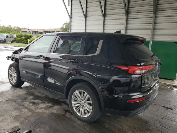 JA4J3TA86PZ061483 2023 MITSUBISHI OUTLANDER - Image 2