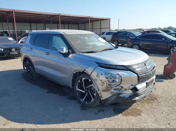 JA4J3TA88NZ015361 2022 MITSUBISHI OUTLANDER