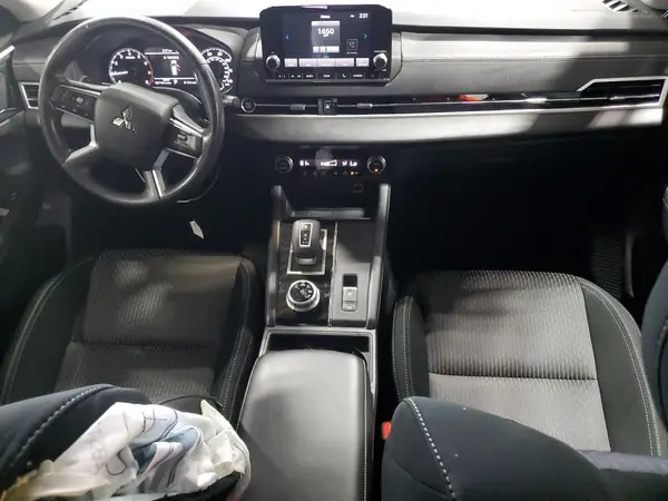 JA4J3TA88PZ009966 2023 MITSUBISHI OUTLANDER - Image 8