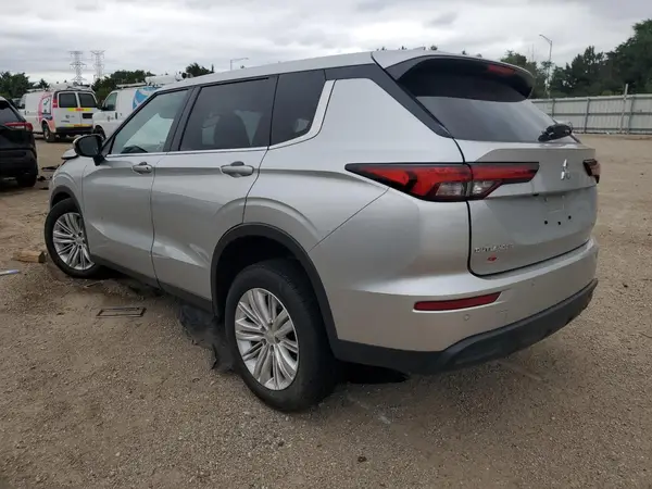 JA4J3TA89PZ009927 2023 MITSUBISHI OUTLANDER - Image 2