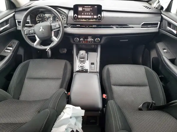 JA4J3TA89PZ028106 2023 MITSUBISHI OUTLANDER - Image 8