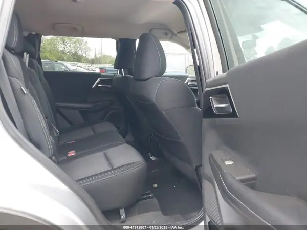 JA4J3TA8XNZ015216 2022 MITSUBISHI OUTLANDER - Image 8