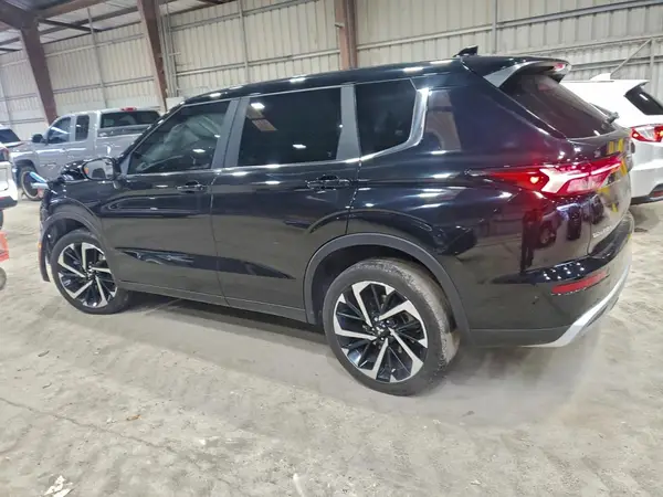JA4J3UA80NZ023170 2022 MITSUBISHI OUTLANDER - Image 2