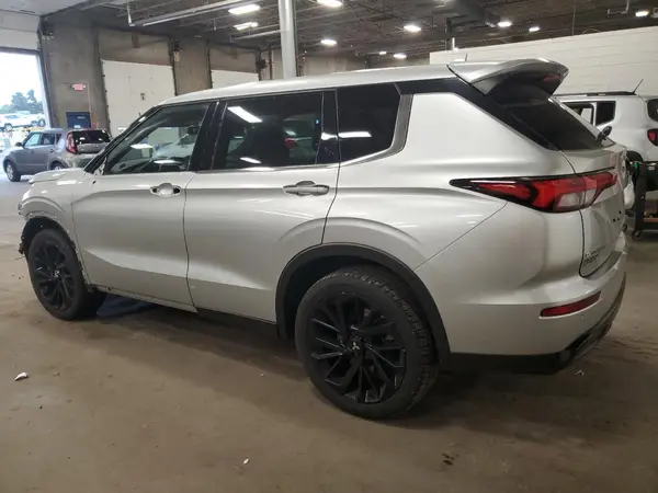 JA4J3UA80NZ092473 2022 MITSUBISHI OUTLANDER - Image 2