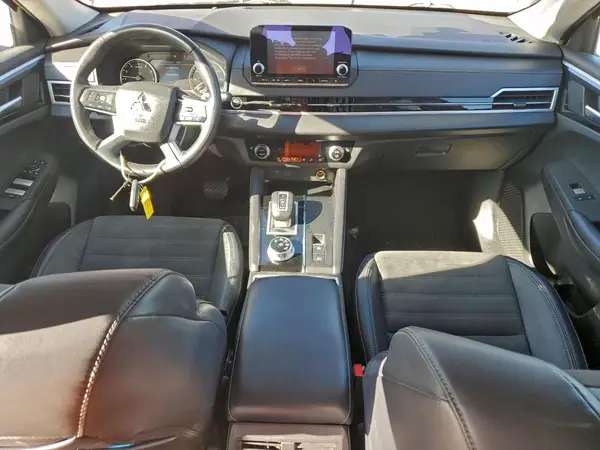 JA4J3UA80PZ027223 2023 MITSUBISHI OUTLANDER - Image 8