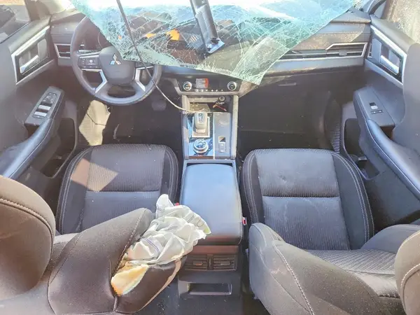 JA4J3UA80RZ008965 2024 MITSUBISHI OUTLANDER - Image 8