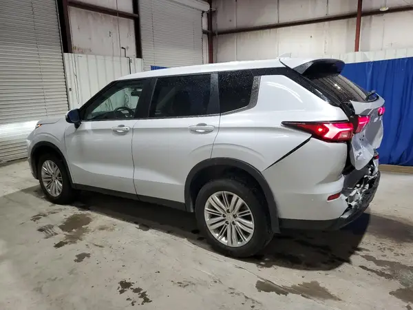 JA4J3UA80RZ016368 2024 MITSUBISHI OUTLANDER - Image 2