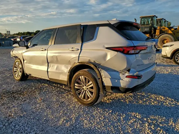 JA4J3UA80RZ018752 2024 MITSUBISHI OUTLANDER - Image 2