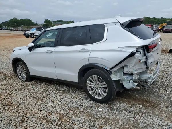 JA4J3UA80RZ067143 2024 MITSUBISHI OUTLANDER - Image 2
