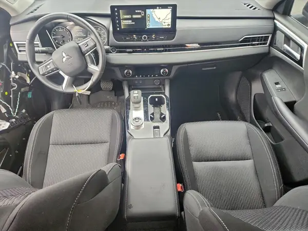 JA4J3UA80SZ030244 2025 MITSUBISHI OUTLANDER - Image 8