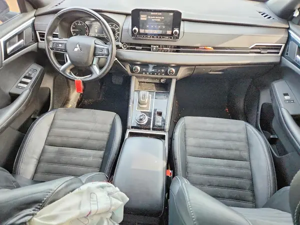 JA4J3UA81NZ064925 2022 MITSUBISHI OUTLANDER - Image 8