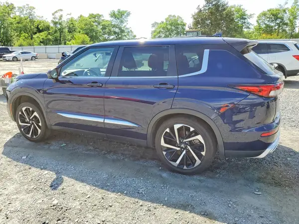 JA4J3UA81NZ088643 2022 MITSUBISHI OUTLANDER - Image 2