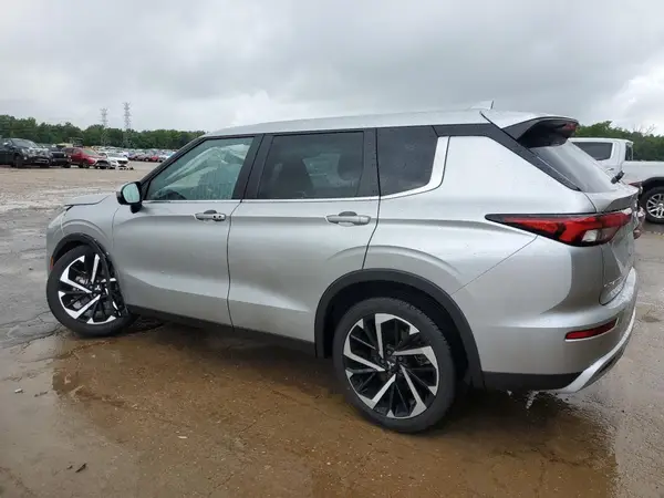 JA4J3UA81PZ011323 2023 MITSUBISHI OUTLANDER - Image 2