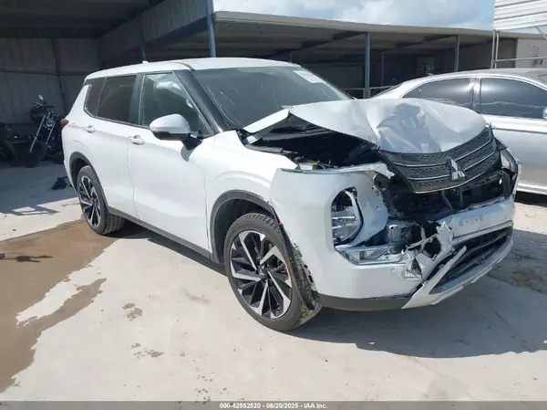 JA4J3UA81PZ034018 2023 MITSUBISHI OUTLANDER - Image 1