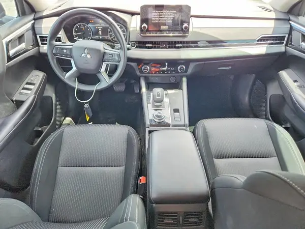 JA4J3UA81RZ072416 2024 MITSUBISHI OUTLANDER - Image 8