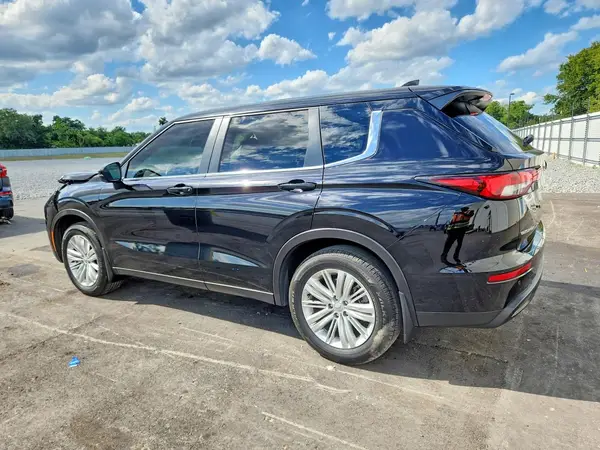 JA4J3UA81RZ073324 2024 MITSUBISHI OUTLANDER - Image 2
