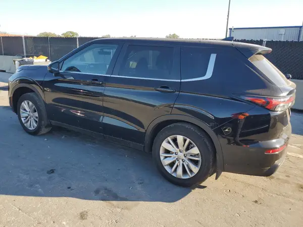 JA4J3UA81SZ014277 2025 MITSUBISHI OUTLANDER - Image 2