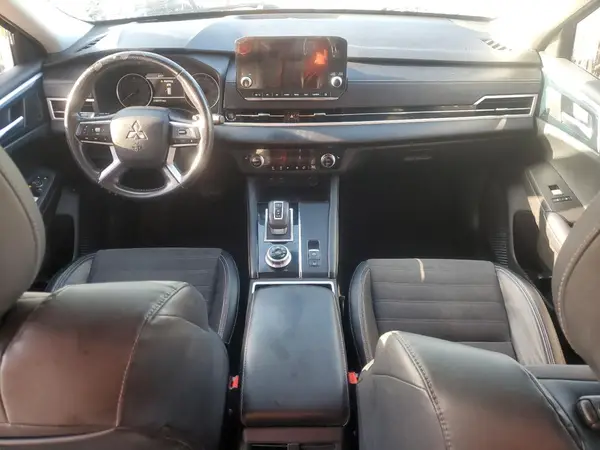 JA4J3UA82NZ009450 2022 MITSUBISHI OUTLANDER - Image 8
