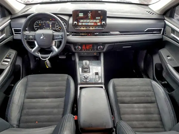 JA4J3UA82NZ031755 2022 MITSUBISHI OUTLANDER - Image 8