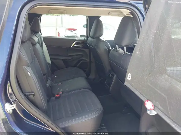 JA4J3UA82NZ089574 2022 MITSUBISHI OUTLANDER - Image 8