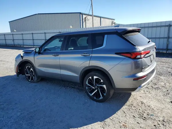 JA4J3UA82PZ039132 2023 MITSUBISHI OUTLANDER - Image 2