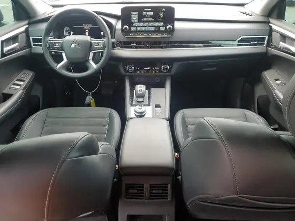 JA4J3UA82PZ058960 2023 MITSUBISHI OUTLANDER - Image 8