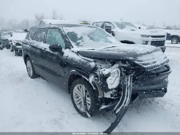 JA4J3UA82RZ062476 2024 MITSUBISHI OUTLANDER - Image 1