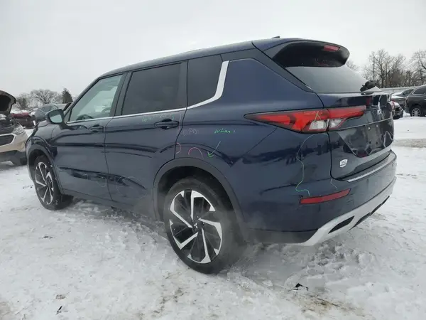 JA4J3UA83NZ011692 2022 MITSUBISHI OUTLANDER - Image 2