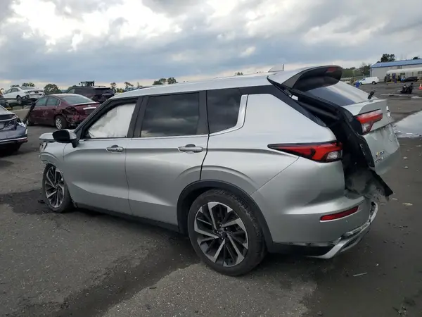 JA4J3UA83NZ013359 2022 MITSUBISHI OUTLANDER - Image 2