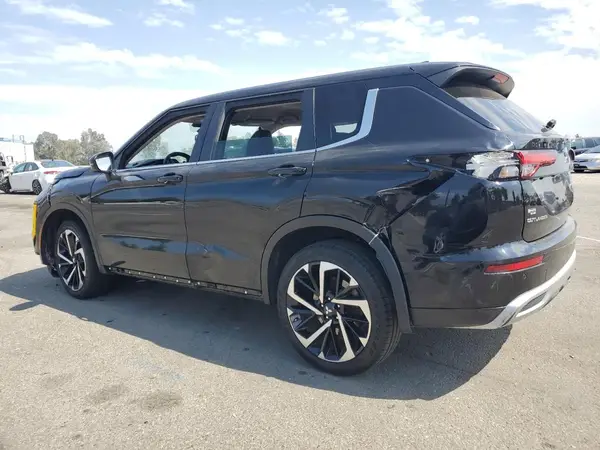 JA4J3UA83PZ034571 2023 MITSUBISHI OUTLANDER - Image 2