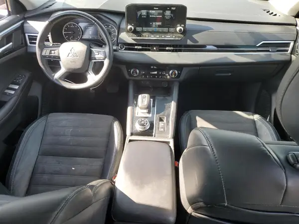 JA4J3UA83PZ037289 2023 MITSUBISHI OUTLANDER - Image 8