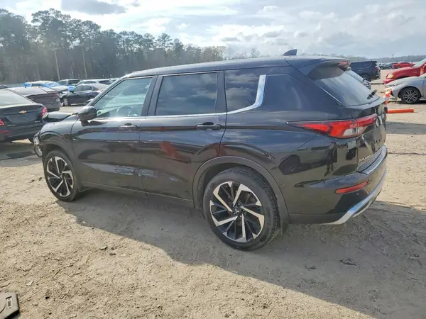 JA4J3UA83PZ050883 2023 MITSUBISHI OUTLANDER - Image 2