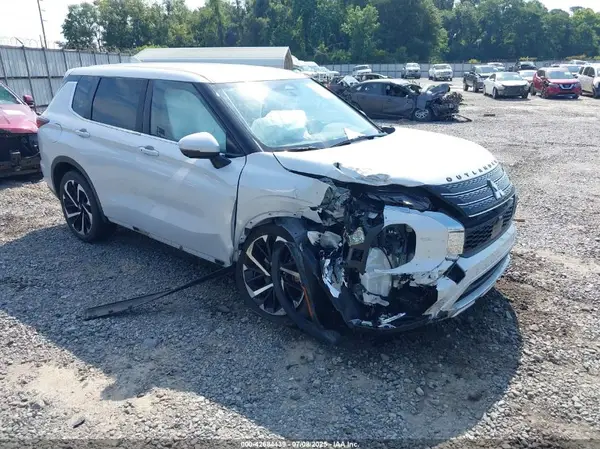 JA4J3UA83PZ051368 2023 MITSUBISHI OUTLANDER - Image 1