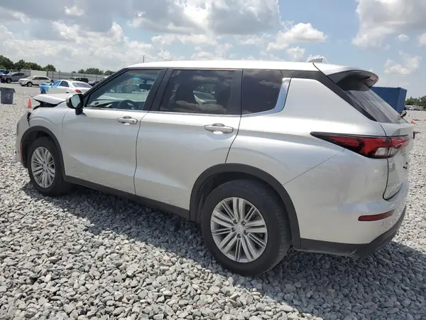 JA4J3UA83RZ005171 2024 MITSUBISHI OUTLANDER - Image 2