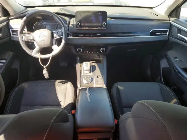 JA4J3UA83RZ008006 2024 MITSUBISHI OUTLANDER - Image 8