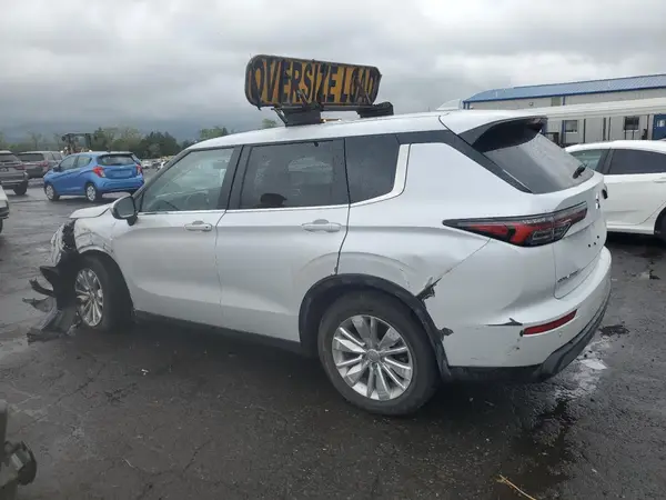 JA4J3UA83SZ018525 2025 MITSUBISHI OUTLANDER - Image 2