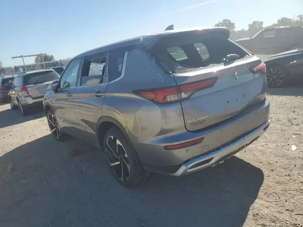 JA4J3UA84NZ028713 2022 MITSUBISHI OUTLANDER - Image 2