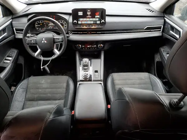 JA4J3UA84PZ032683 2023 MITSUBISHI OUTLANDER - Image 8