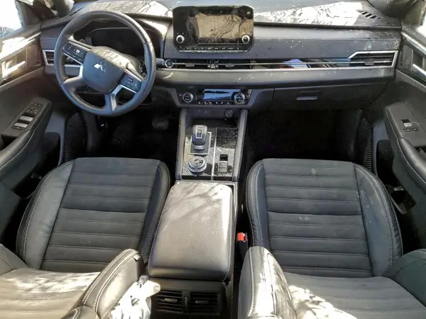 JA4J3UA84PZ042677 2023 MITSUBISHI OUTLANDER - Image 8