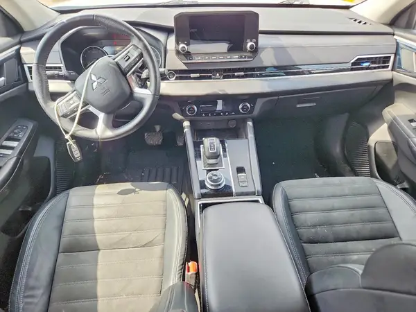 JA4J3UA84PZ044302 2023 MITSUBISHI OUTLANDER - Image 8