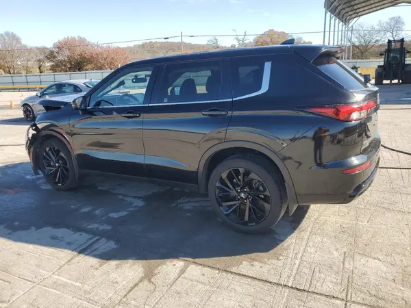 JA4J3UA84PZ055929 2023 MITSUBISHI OUTLANDER - Image 2