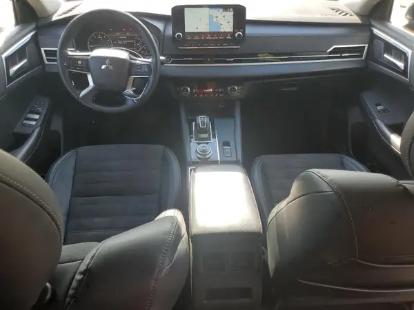 JA4J3UA84PZ056093 2023 MITSUBISHI OUTLANDER - Image 8